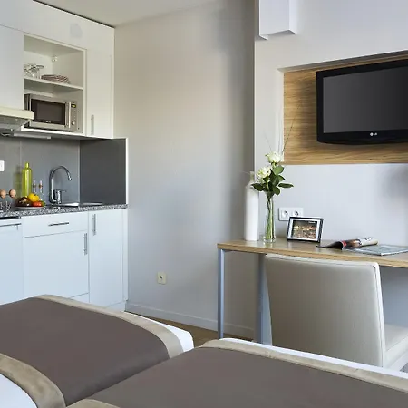 Citadines Prado Chanot Апарт-отель Марсель
